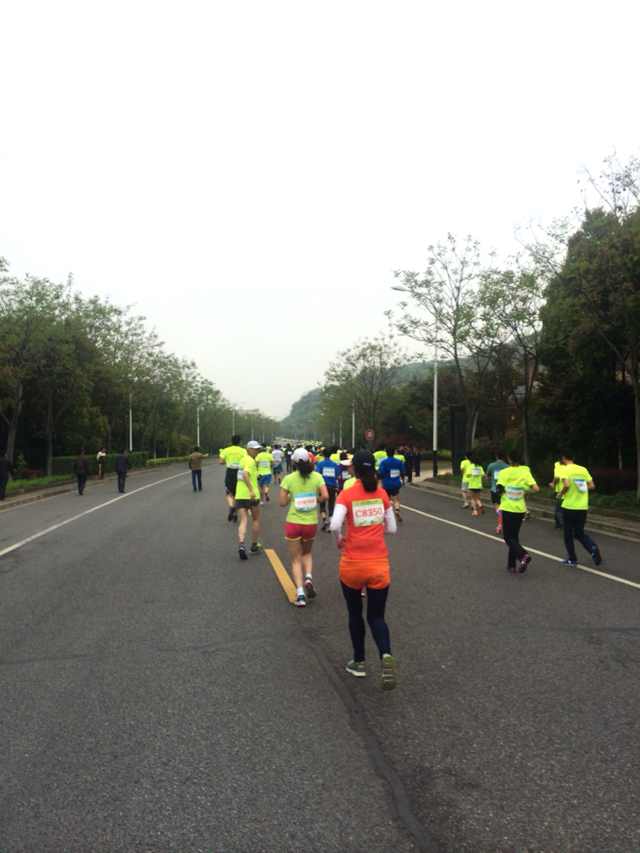 第二个半马之人在画中跑-锡马