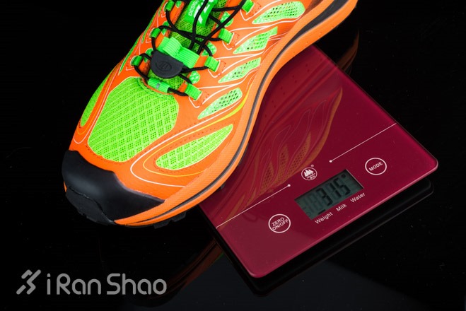 泰尼卡INFERNO 闪电 XLITE 2.0 开箱介绍