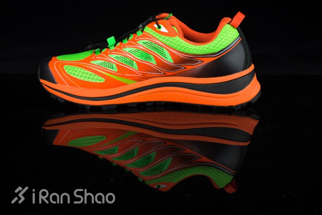 泰尼卡INFERNO 闪电 XLITE 2.0 开箱介绍