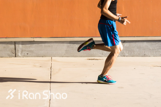 逆光飞翔—李宁2014款双渡跑鞋评测