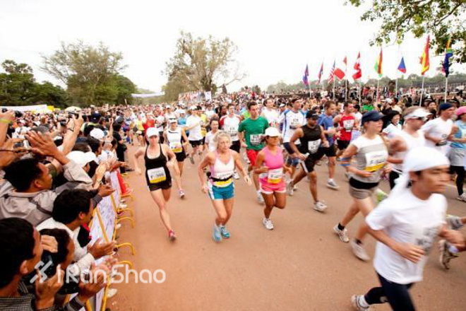 高棉的微笑—吴哥窟半程马拉松赛