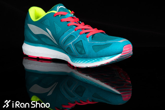 混血快马—李宁“云马”马拉松竞技跑鞋开箱