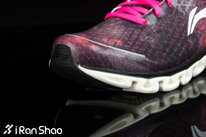 邂逅星空—李宁弧四代慢跑鞋开箱