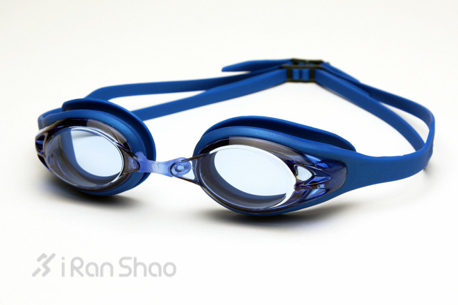 我和泳池有个约会—游泳装备盘点