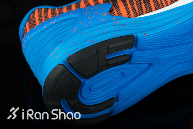 轻舞云飞扬—Nike Lunarglide 6开箱评测