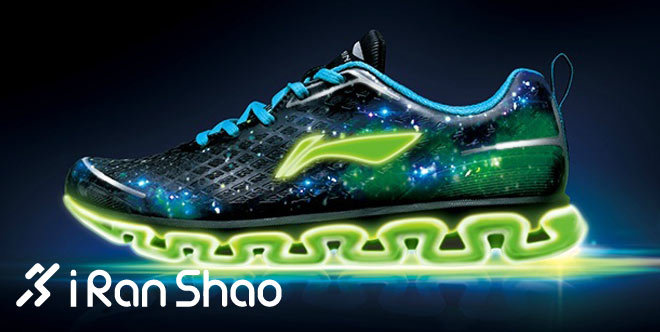 用脚步点亮城市  照亮这个夏夜的夜光跑鞋