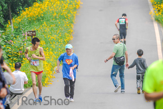 跑在重庆—青山绿水秀山城