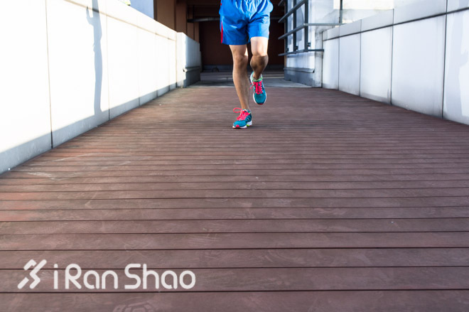 逆光飞翔—李宁2014款双渡跑鞋评测