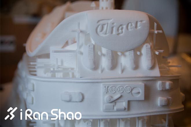 将城市装进你的跑鞋—ASICS Onitsuka Tiger 3D打印电子彩灯鞋