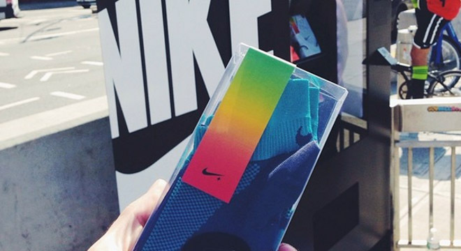 卖出你的卡路里—NikeFuel实体售货机