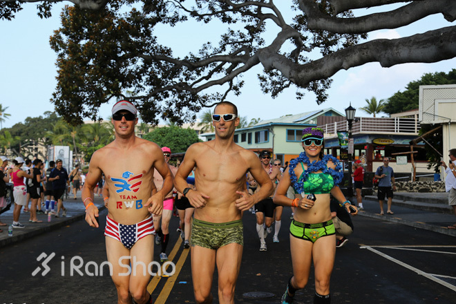 猛男猛女露底了—Kona铁三内衣跑