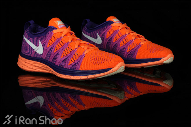 左脚耐克，右脚阿迪—运动鞋编织面料的艺术正面撞击