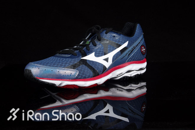 “全民跑鞋”的新篇章—Mizuno美津浓Wave Rider 17开箱评测