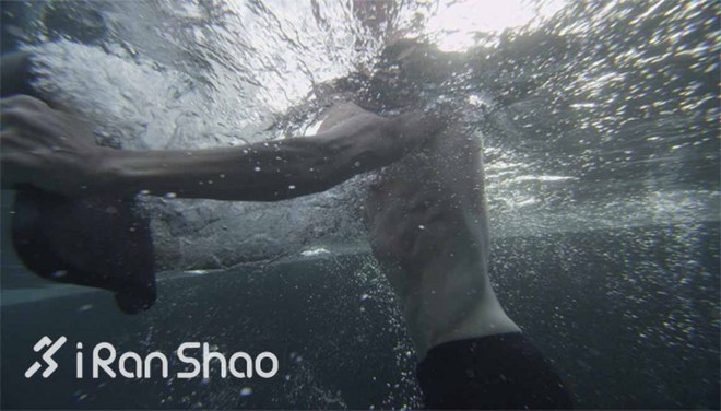 除了游泳，泳池里还能干什么？—水中核心力量训练