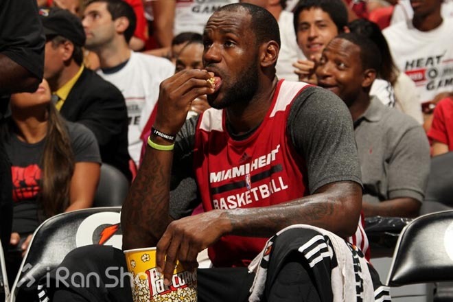 NBA明星也烦恼减肥？—詹姆斯的“低卡饮食法”
