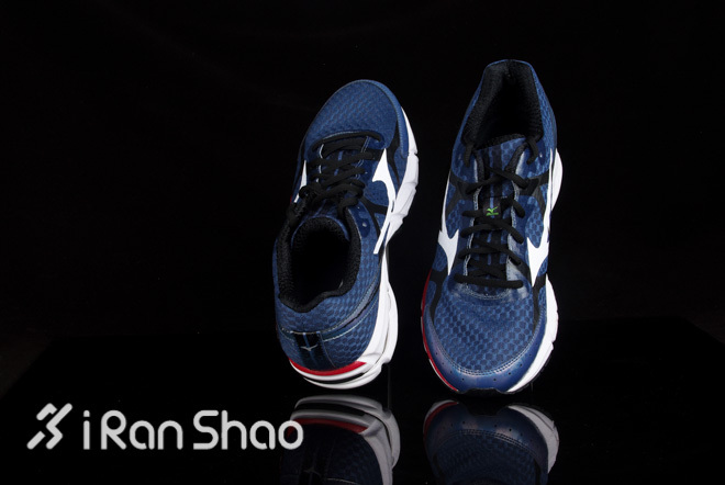 “全民跑鞋”的新篇章—Mizuno美津浓Wave Rider 17开箱评测