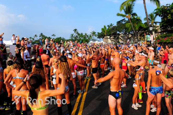 猛男猛女露底了—Kona铁三内衣跑