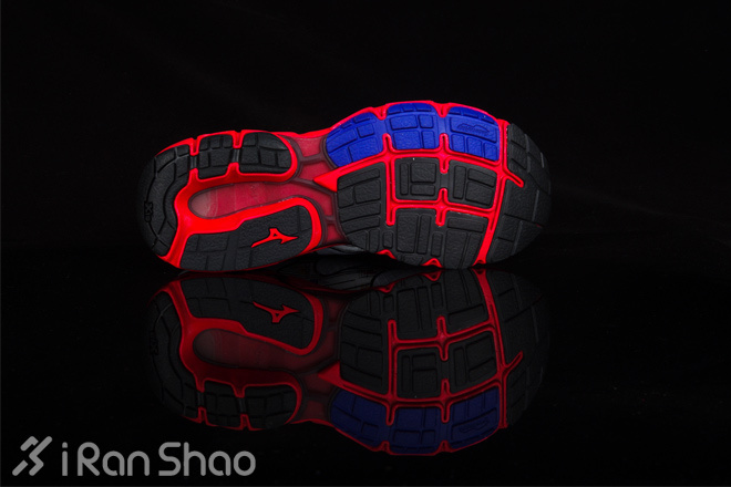 把跑步当成对生活的奖励—美津浓Mizuno Inspire 10支撑跑鞋开箱评测