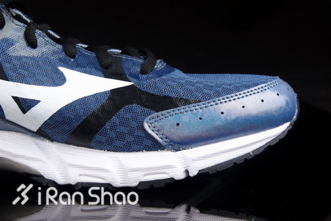 “全民跑鞋”的新篇章—Mizuno美津浓Wave Rider 17开箱评测