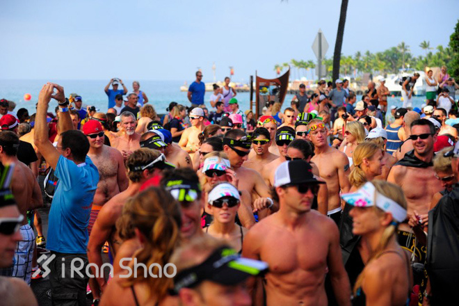 猛男猛女露底了—Kona铁三内衣跑