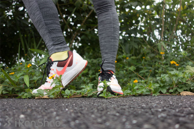 自然跑法的过渡—Nike Air Zoom Elite 7评测