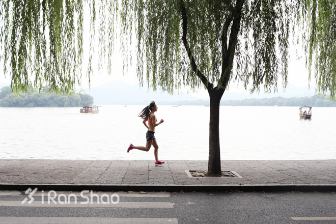 外表清纯内心坚强，运动平衡我的美－陈暖央