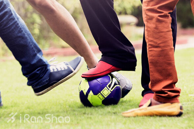 能指路的智能运动鞋 — 妈妈再也不用担心我迷路了