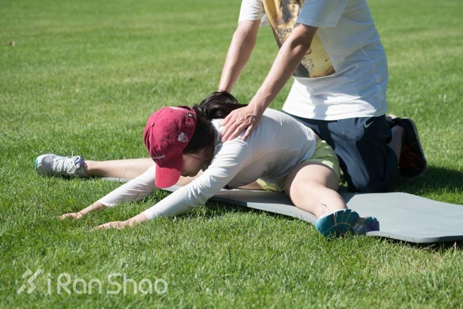 要速度也要柔韧 — 跑者韧带拉伸指南