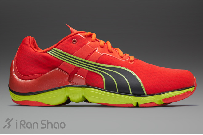 鞋底也能亮瞎眼？—来自外度空间的跑鞋设计