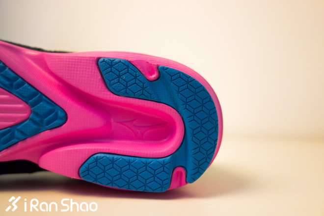 低调而不低端—Mizuno Prima Vivo慢跑鞋开箱