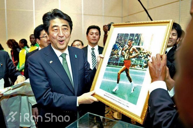 光脚不怕穿鞋的？—马拉松世界纪录那点事儿