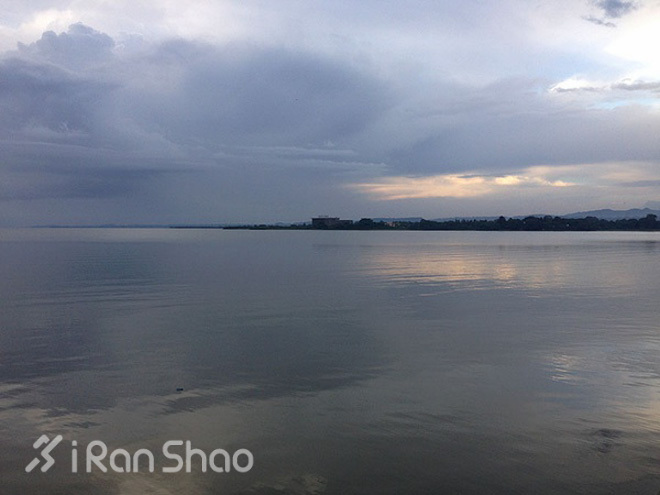 与黑人选手同场训练——非洲跑步记