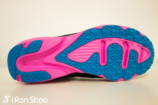 低调而不低端—Mizuno Prima Vivo慢跑鞋开箱