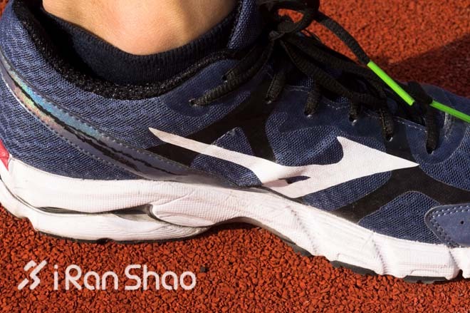 进击的“全民跑鞋”—Mizuno美津浓Wave Rider 17深度评测