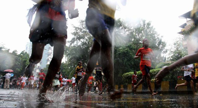 侬好上马 | 就算大雨让这座城市浸泡，你也一定得跑