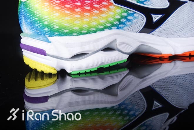 奔向彩虹—Mizuno美津浓Wave Rider 18大阪限量版开箱评测