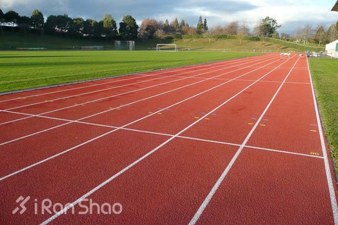新手跑者入门之操场训练与道路训练怎么选