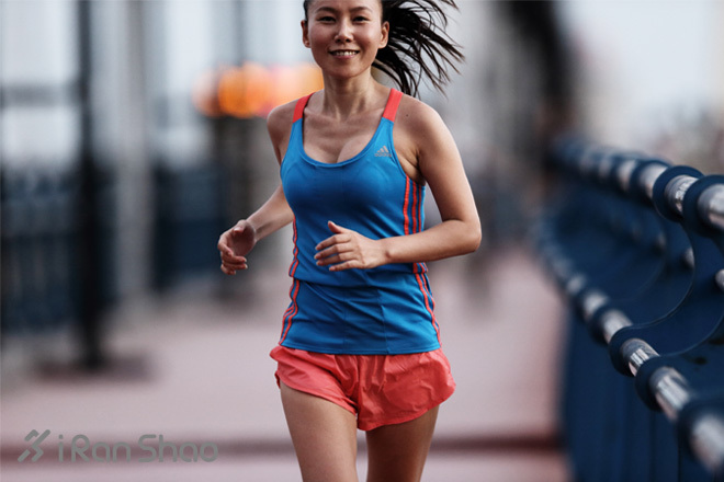 ​用自信的笑容代言跑步—东方之猪Sunflower