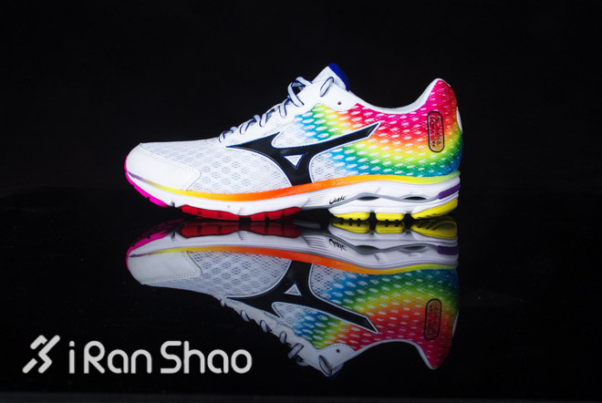 奔向彩虹—Mizuno美津浓Wave Rider 18大阪限量版开箱评测