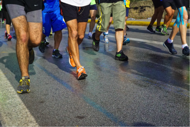 有一种泪流满面的坚持， 就在那雅典马拉松42.195公里