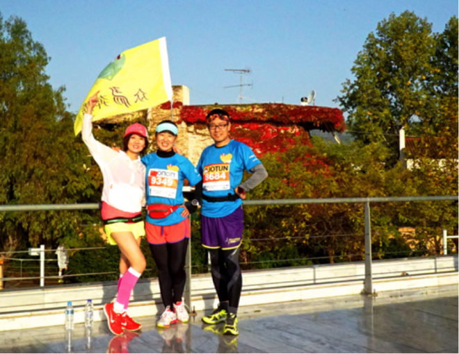 有一种泪流满面的坚持， 就在那雅典马拉松42.195公里