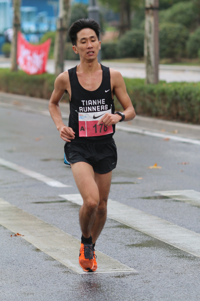 ​风雨中244的上马