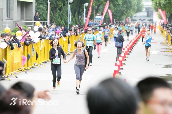 用奔跑感动一座城—全景上马8小时