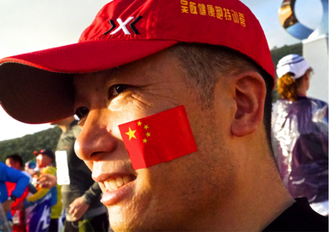 有一种泪流满面的坚持， 就在那雅典马拉松42.195公里