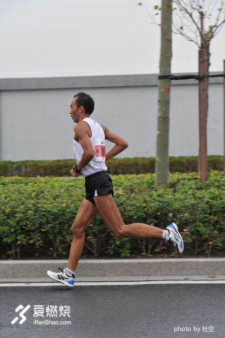 ​2小时34分，完美PB上海马拉松