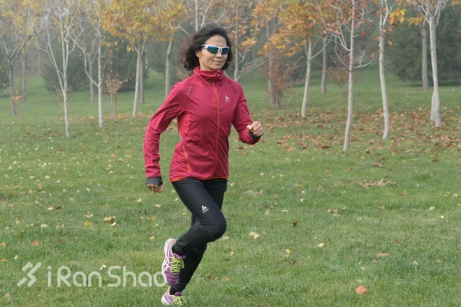 平凡的英雄——爱跑步的乐乐，人到中年知足常乐