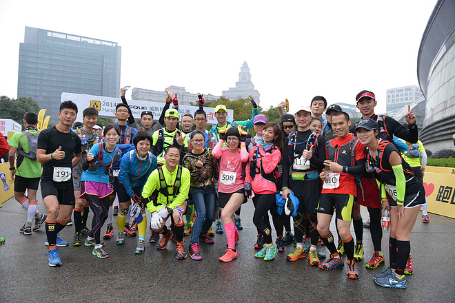 ​纵使跑得涕泪横流，也要把赞美献给大山