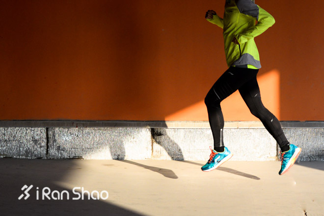 ​在冬季，放韧跑—李宁秋冬跑步运动套装之进击之心试用评测