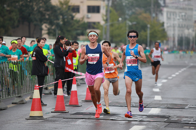 ​2小时34分，完美PB上海马拉松