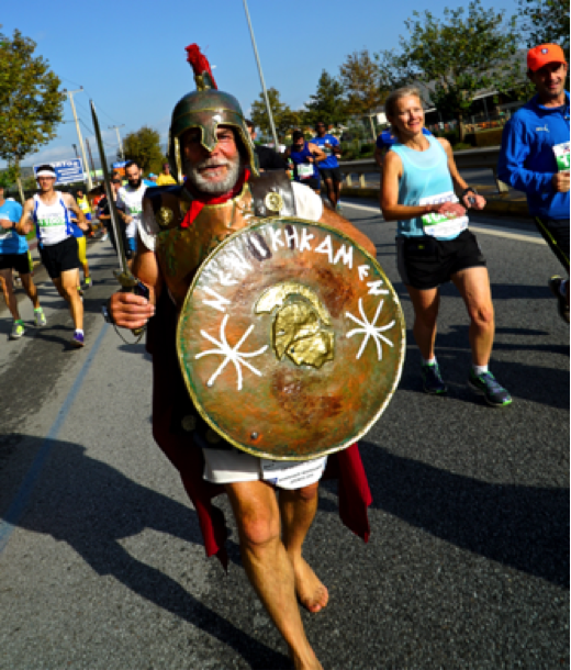 有一种泪流满面的坚持， 就在那雅典马拉松42.195公里